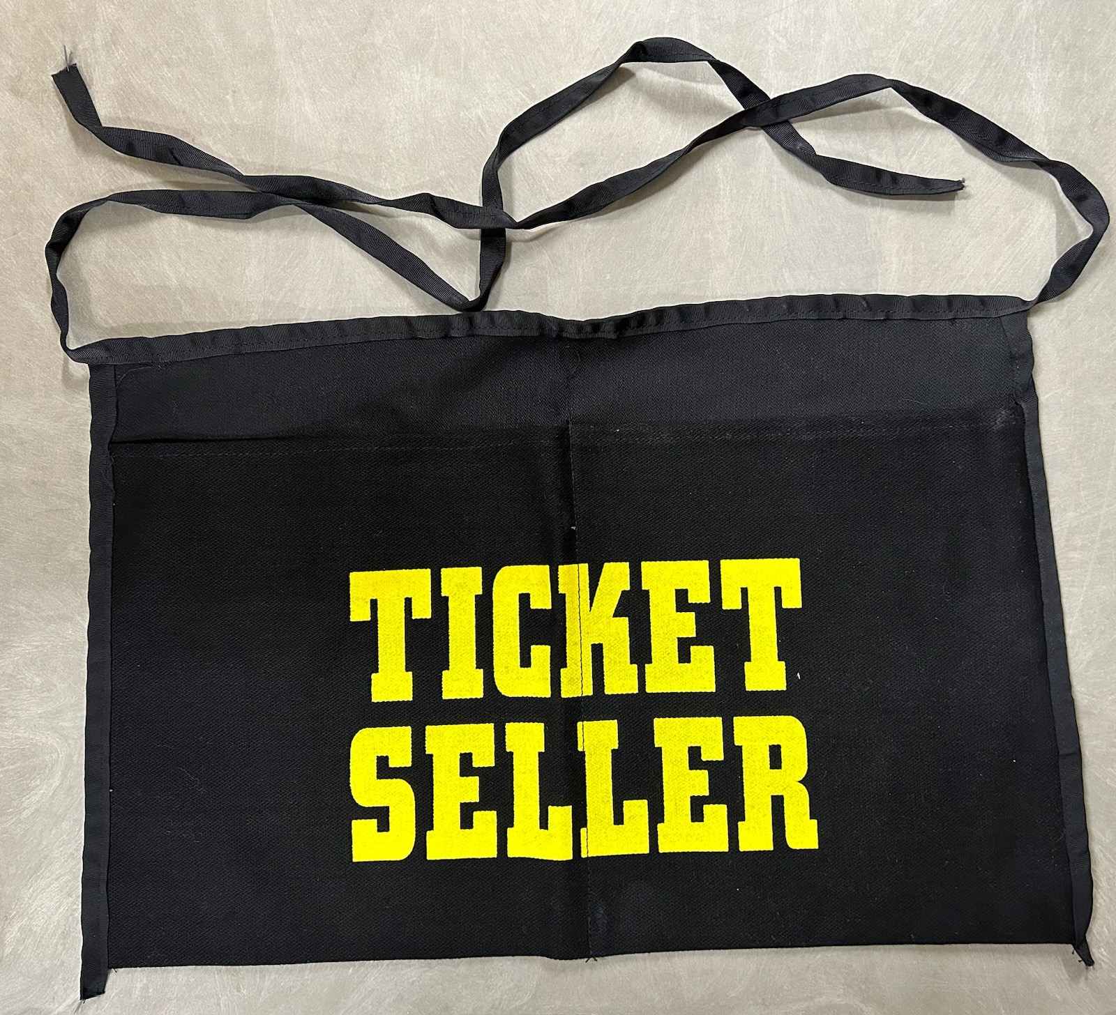 #197 - Ticket Seller Apron