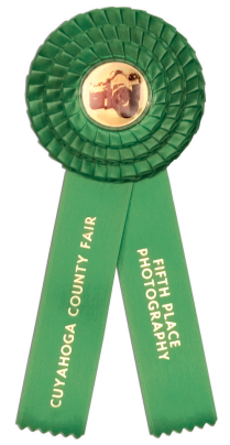 #482 - 4-1/2” Rosette w/Two Streamers