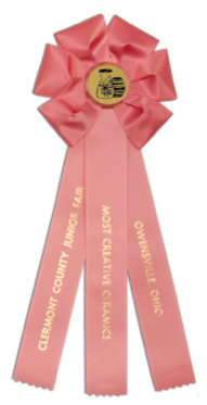 #543 - 5-1/2” Rosette w/Three Streamers